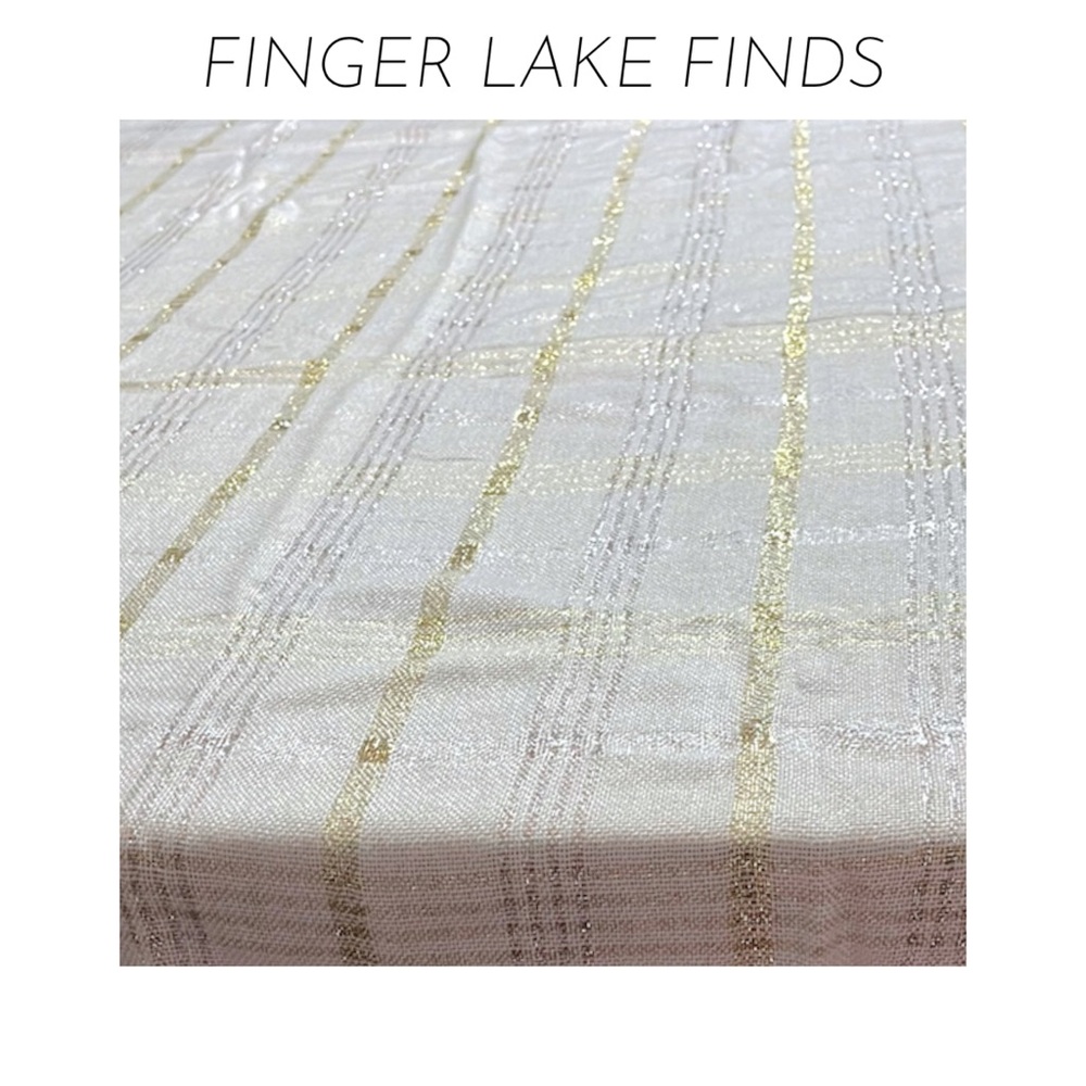 Elegant Gold and Silver Tablecloth